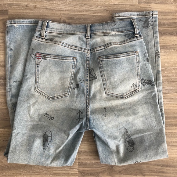 BDG High Rise Graphic Denim - Picture 5 of 8